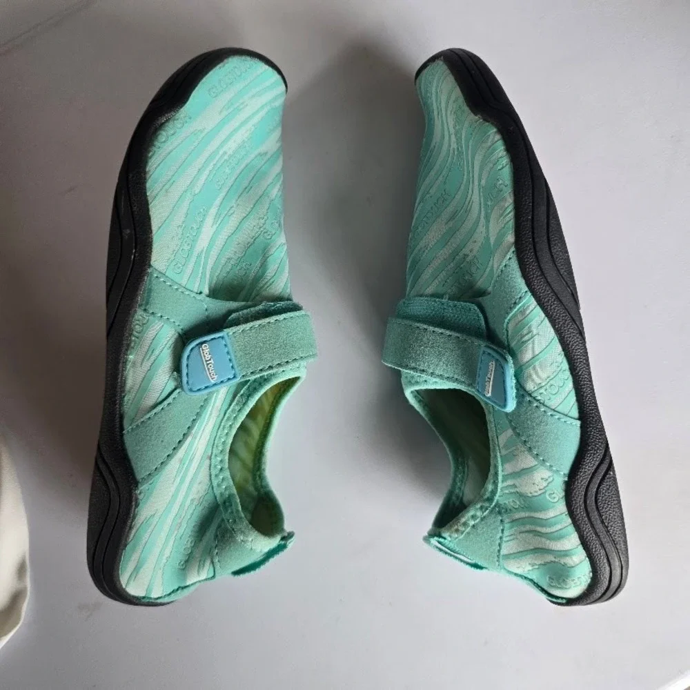GlobTouch Water Shoes Kids Sz 3 Mint Green Beach Pool Summer‎ Sporty Aqua Socks